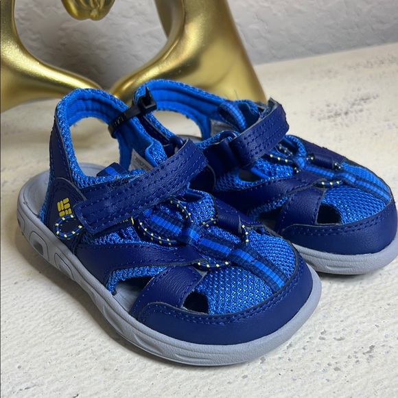Columbia Blue Sandals with Adjustable Straps and Durable Sole - Picture 1 of 5